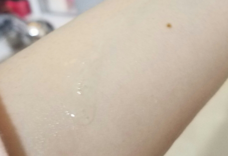 雅頓金膠怎么打開？雅頓金膠膠囊怎么扭開？