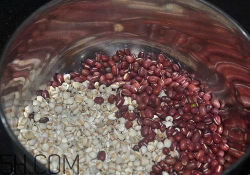 紅豆薏米加紅糖好嗎？紅豆薏米加紅糖的功效有哪些？
