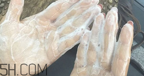 嘉娜寶酵素潔面粉怎么樣？嘉娜寶酵素潔面粉的副作用
