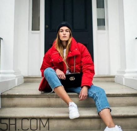 羽絨服充絨量標(biāo)準(zhǔn)多少？羽絨服充絨量越多越好嗎？
