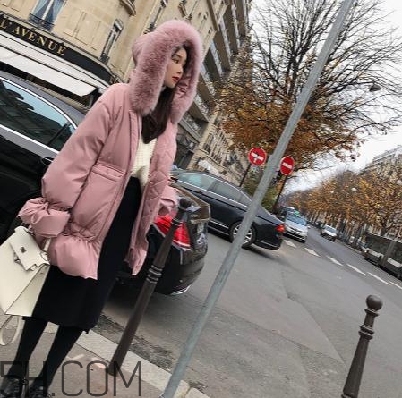 一般羽絨服充絨量是多少？羽絨服充絨量220克夠嗎？