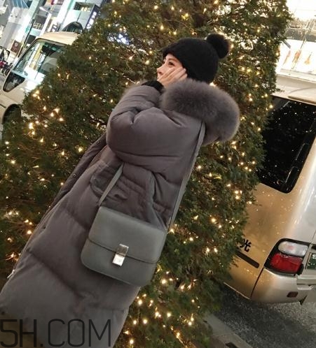 白鴨絨羽絨服保暖嗎？白鴨絨有味道怎么去味？