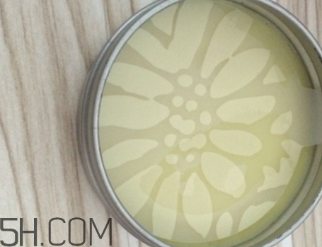 豬油膏和素顏霜哪個(gè)先用？豬油膏和素顏霜使用順序
