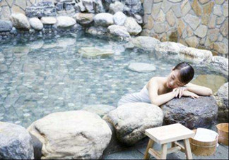 冬季泡溫泉有什么好處？冬季泡溫泉需要注意些什么？