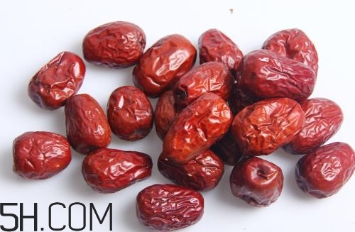 哪些人吃紅棗對(duì)健康不利？不能吃紅棗的人有哪些？