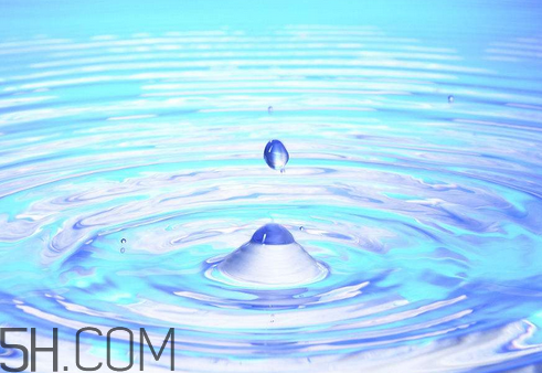 雙氧水是生理鹽水嗎？雙氧水是碘伏嗎？