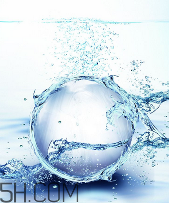 雙氧水是生理鹽水嗎？雙氧水是碘伏嗎？