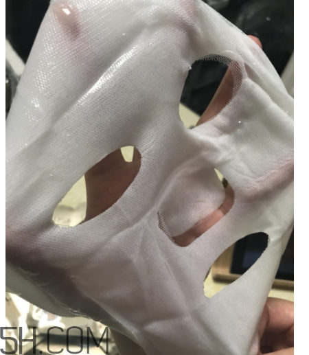 歐詩(shī)漫水光塑顏面膜什么作用？敷完要不要洗？