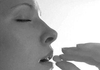 食道癌的早期癥狀有哪些？如何今早發(fā)現(xiàn)食道癌？