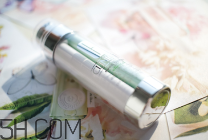 倩碧淡斑精華用在哪一個步驟？適合哪個季節(jié)用？