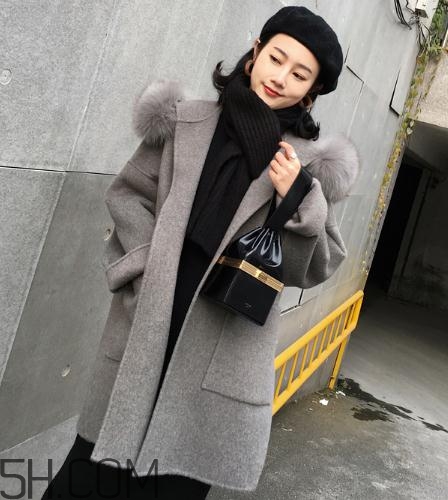 羊駝絨大衣暖和嗎？羊駝絨大衣和羽絨服哪個(gè)暖和？