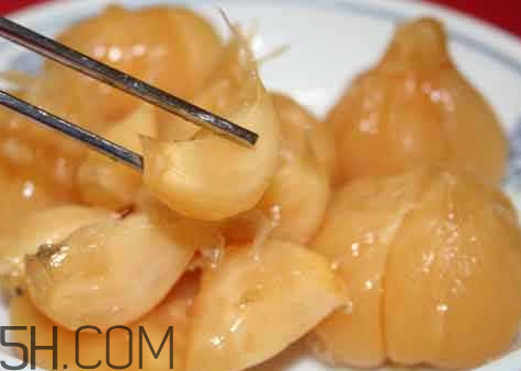 大蒜腌制時(shí)間長能吃嗎 腌大蒜可以保存多久