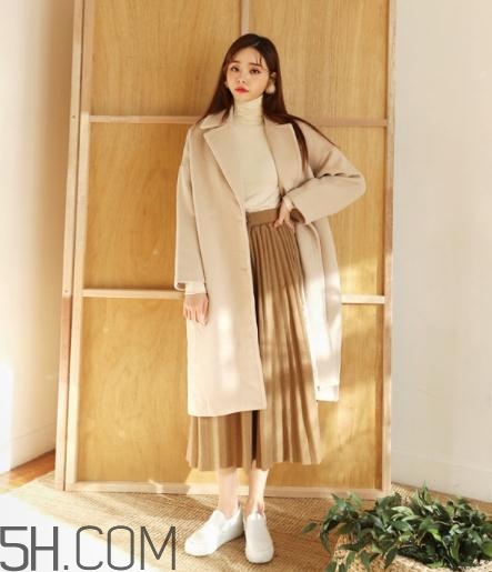 冬天穿裙子配什么鞋子？冬天穿裙子配什么鞋好看？