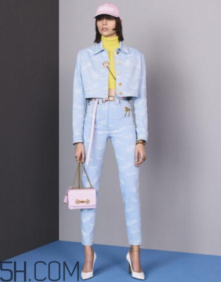 versace2018早秋服裝系列好看嗎_有哪些款式？