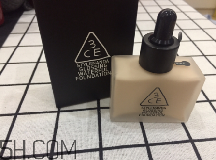 3ce超水感保濕粉底液怎么樣？3ce超水感保濕粉底液測評