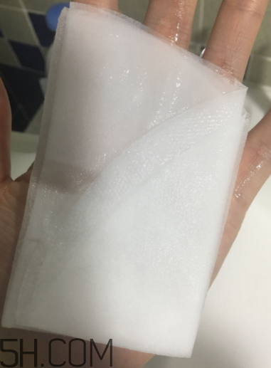 百雀羚小雀幸面膜是補(bǔ)水面膜嗎？什么功效？