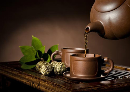 喝茶對牙齒好嗎？喝茶牙齒會變黃嗎？