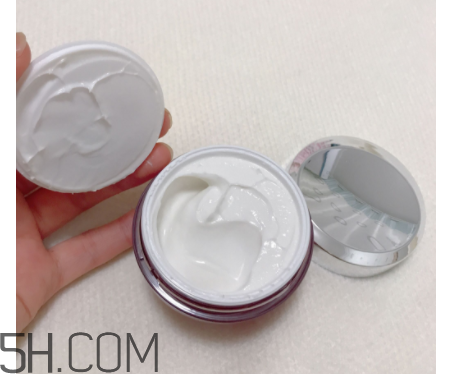olay大紅瓶面霜適合白天用嗎？能見(jiàn)光嗎？