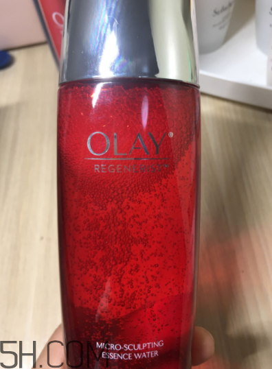 Olay新生活能水是精華水嗎？什么功效？