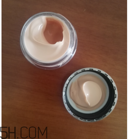 Olay素顏眼霜能遮瑕嗎？適合晚上用嗎？