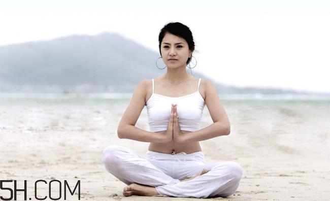 女性乳房脹痛乳頭瘙癢的原因有哪些？女性如何進(jìn)行乳房保健？