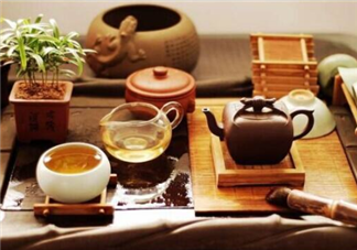 喝茶對牙齒好嗎？喝茶牙齒會變黃嗎？