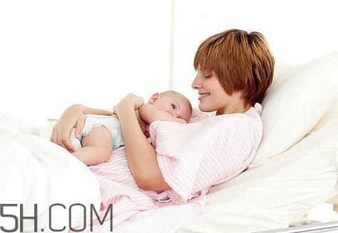 什么時候要考慮催生的問題？坐月子需要怎樣的環(huán)境比較好？