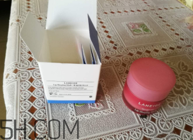 蘭芝夜間唇膜使用心得_蘭芝夜間唇膜產品評測