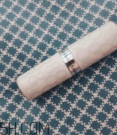 雅頓和蘭芝哪個(gè)好？伊麗莎白雅頓和蘭芝哪個(gè)檔次高