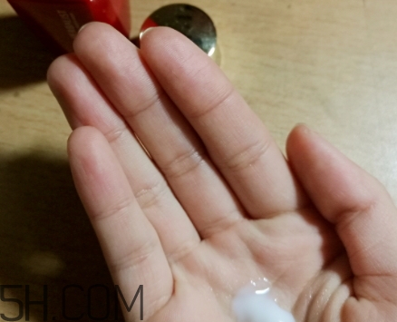 avenir艾文莉是什么牌子？高絲艾文莉和雪肌精哪個好？