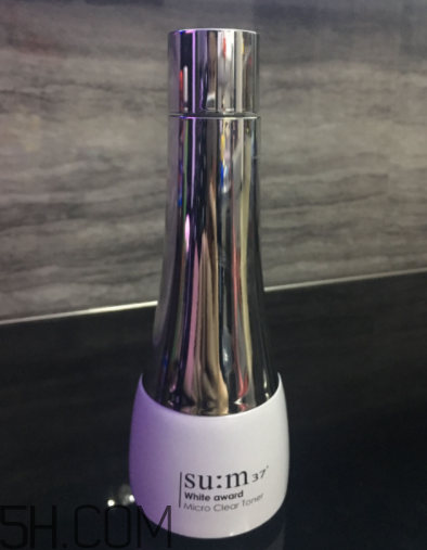 su:m37度呼吸爽膚水什么功效？適合什么膚質(zhì)？