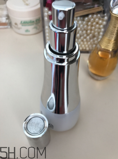 sum37度呼吸保濕乳油不油？適合什么膚質(zhì)？