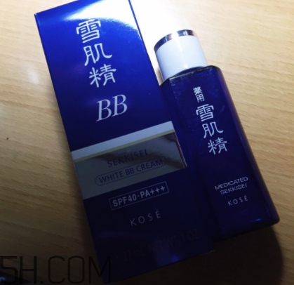 雪肌精美白BB霜含酒精嗎？敏感皮能用嗎？