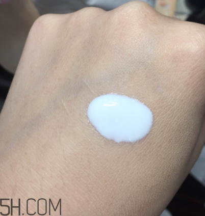 雪肌精美白防曬乳防曬效果怎么樣？防水嗎？