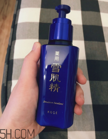 雪肌精哪款乳液保濕效果好？適合秋冬補水？