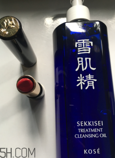 雪肌精卸妝油可以卸眼妝嗎？雪肌精卸妝油乳化快嗎？