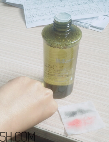 詩婷露雅橄欖卸妝水能卸眼妝嗎？有刺激嗎？