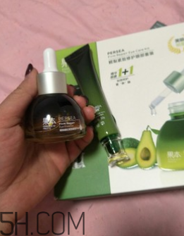 詩婷露雅鱷梨眼部套裝適合什么年紀？什么膚質？