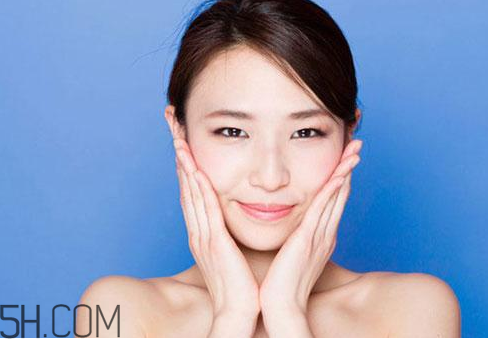 30歲用的護(hù)膚品怎樣選擇？30歲的女人用什么牌子護(hù)膚品好？
