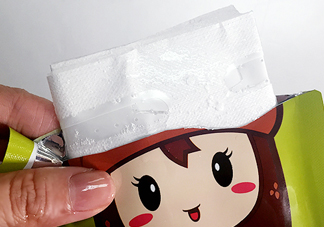 詩婷露雅奇異果面膜薄不薄？是蠶絲面膜嗎？