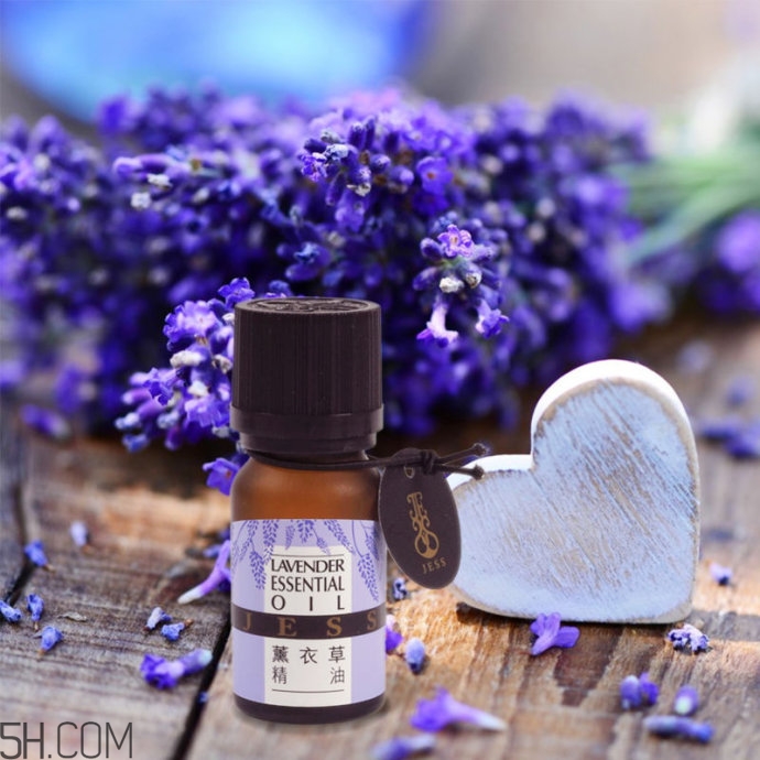 薰衣草精油泡腳的好處？薰衣草精油泡腳的方法？