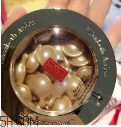 伊麗莎白雅頓精華膠囊適合什么季節(jié)用？