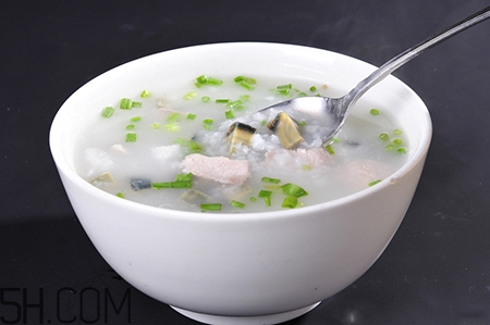 懷孕初期能吃香菇嗎？寶寶可以吃香菇瘦肉粥嗎？