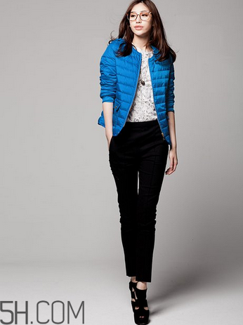 女裝羽絨服怎么保養(yǎng)？輕薄羽絨服怎么搭配？