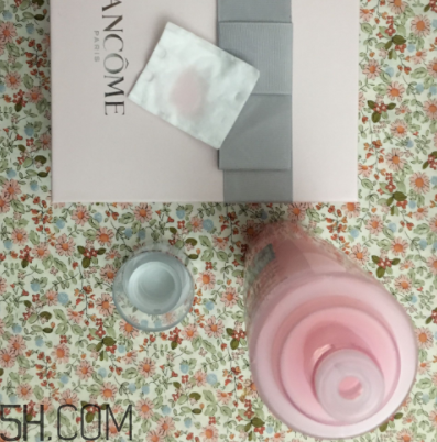 蘭蔻粉水不適合油皮？蘭蔻粉水適合什么膚質(zhì)？