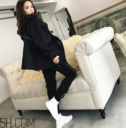 沖鋒衣搭配什么褲子好看？沖鋒衣搭配褲子圖片
