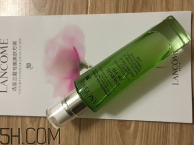 蘭蔻水光瓶適合什么年齡使用？蘭蔻水光瓶適合輕齡肌嗎？