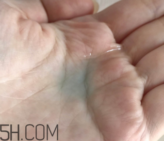 蘭蔻藍(lán)水與粉水、美膚修護(hù)美容液有什么區(qū)別？哪個(gè)好用？