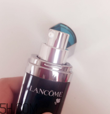 蘭蔻美膚修護(hù)精華乳有刺激嗎？適合敏感肌嗎？