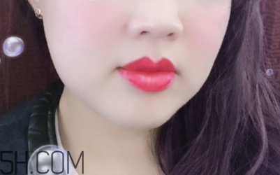 韓熙貞按壓唇膏為什么縮不回？重金屬超標(biāo)？